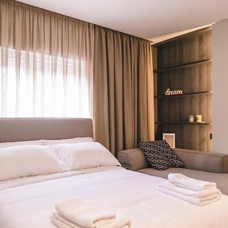 Two Steps Apartments 티라나 외부 사진