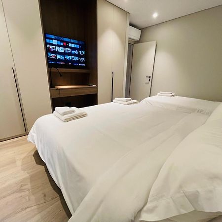 Two Steps Apartments 티라나 외부 사진