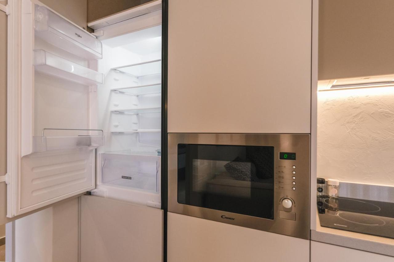 Two Steps Apartments 티라나 외부 사진