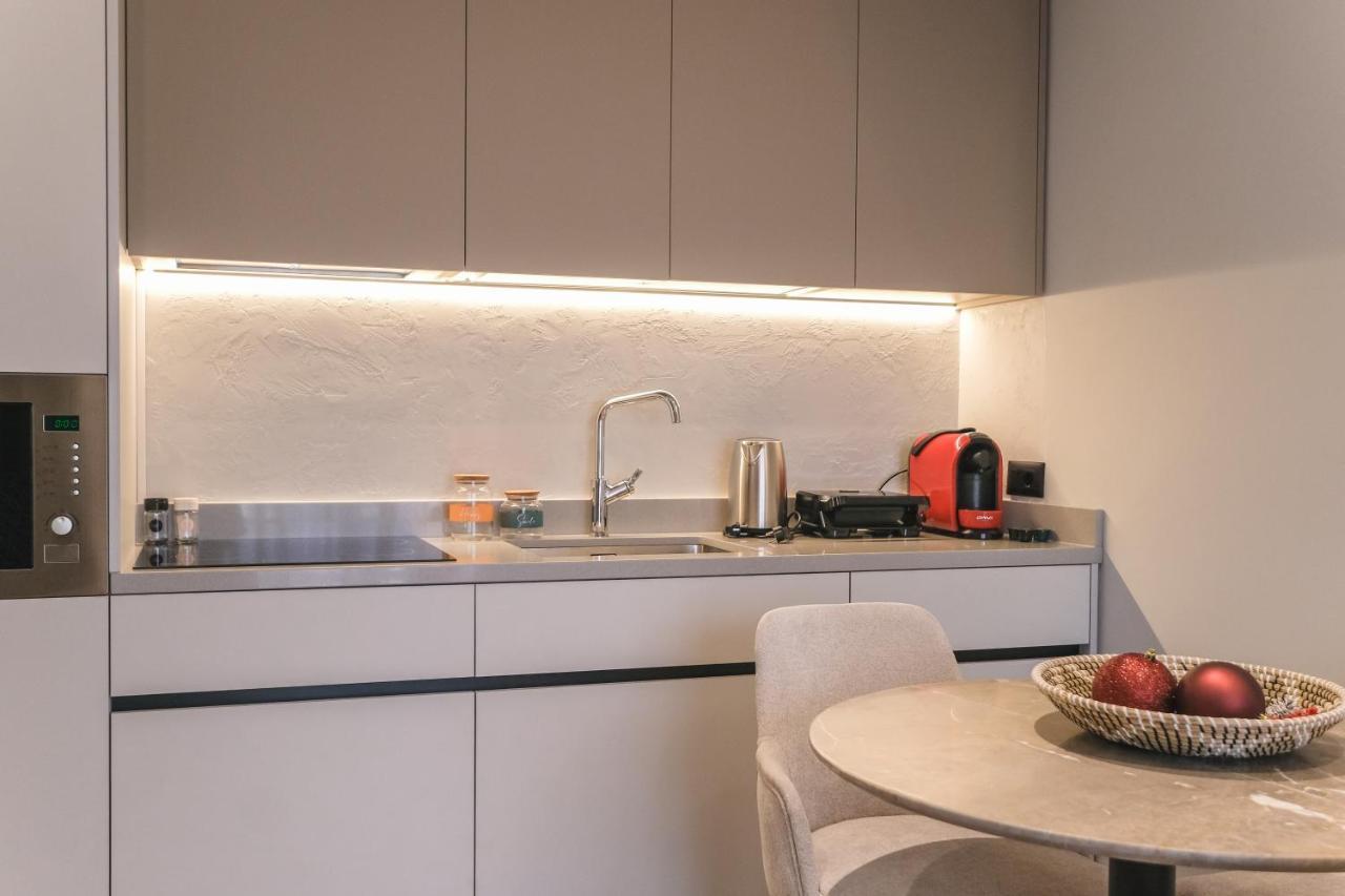 Two Steps Apartments 티라나 외부 사진
