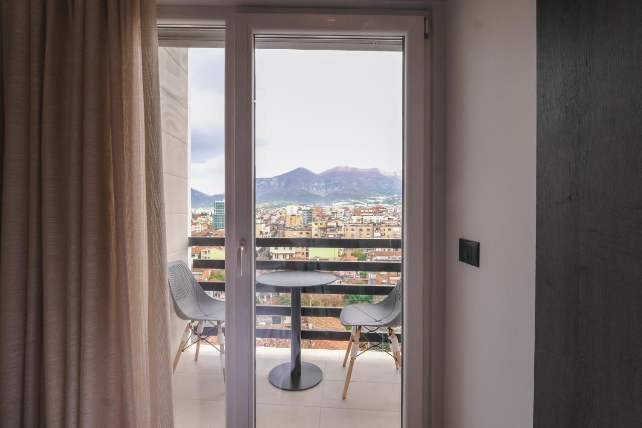 Two Steps Apartments 티라나 외부 사진