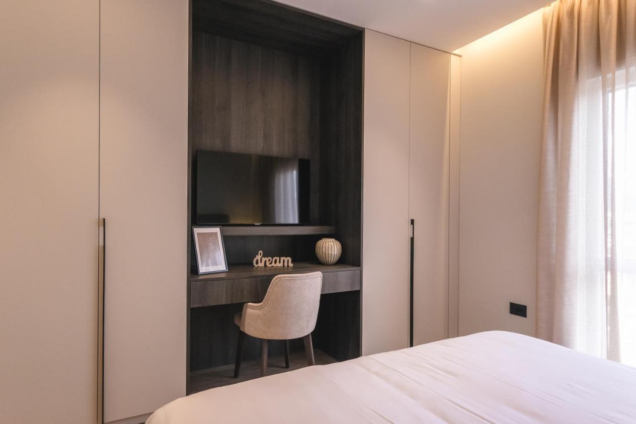 Two Steps Apartments 티라나 외부 사진