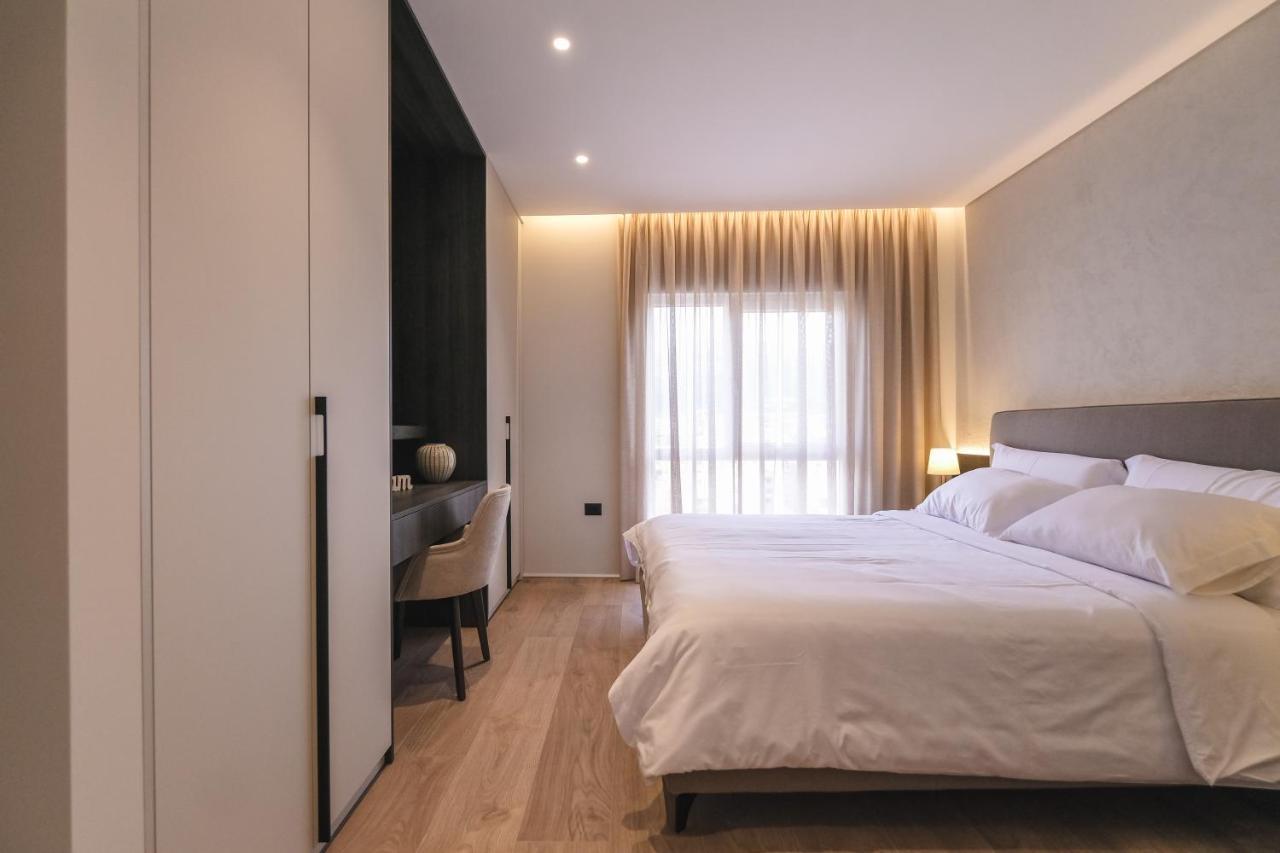 Two Steps Apartments 티라나 외부 사진