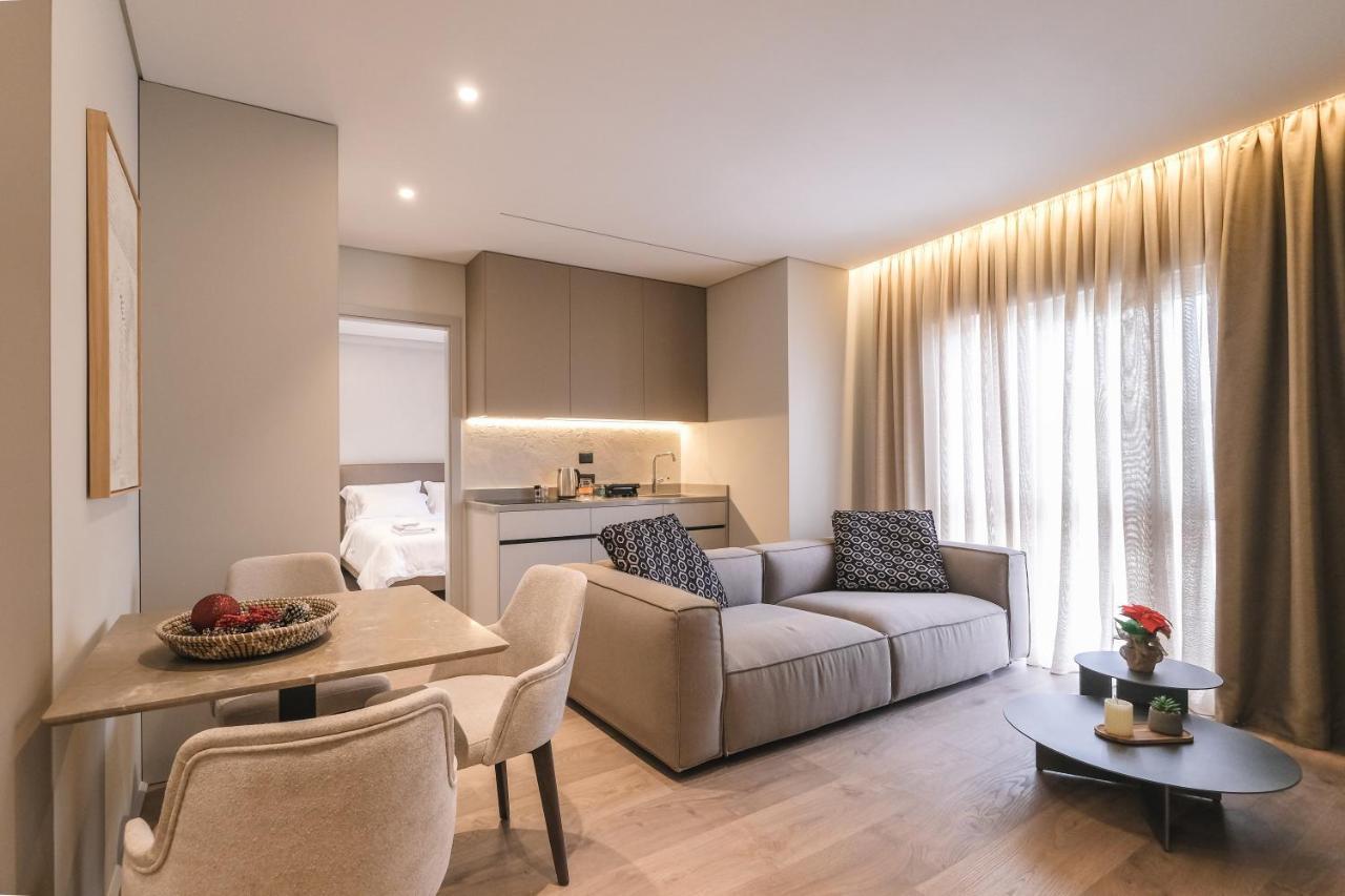 Two Steps Apartments 티라나 외부 사진