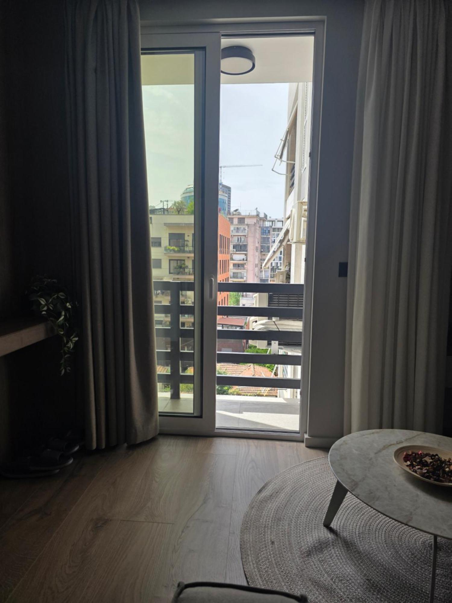Two Steps Apartments 티라나 외부 사진
